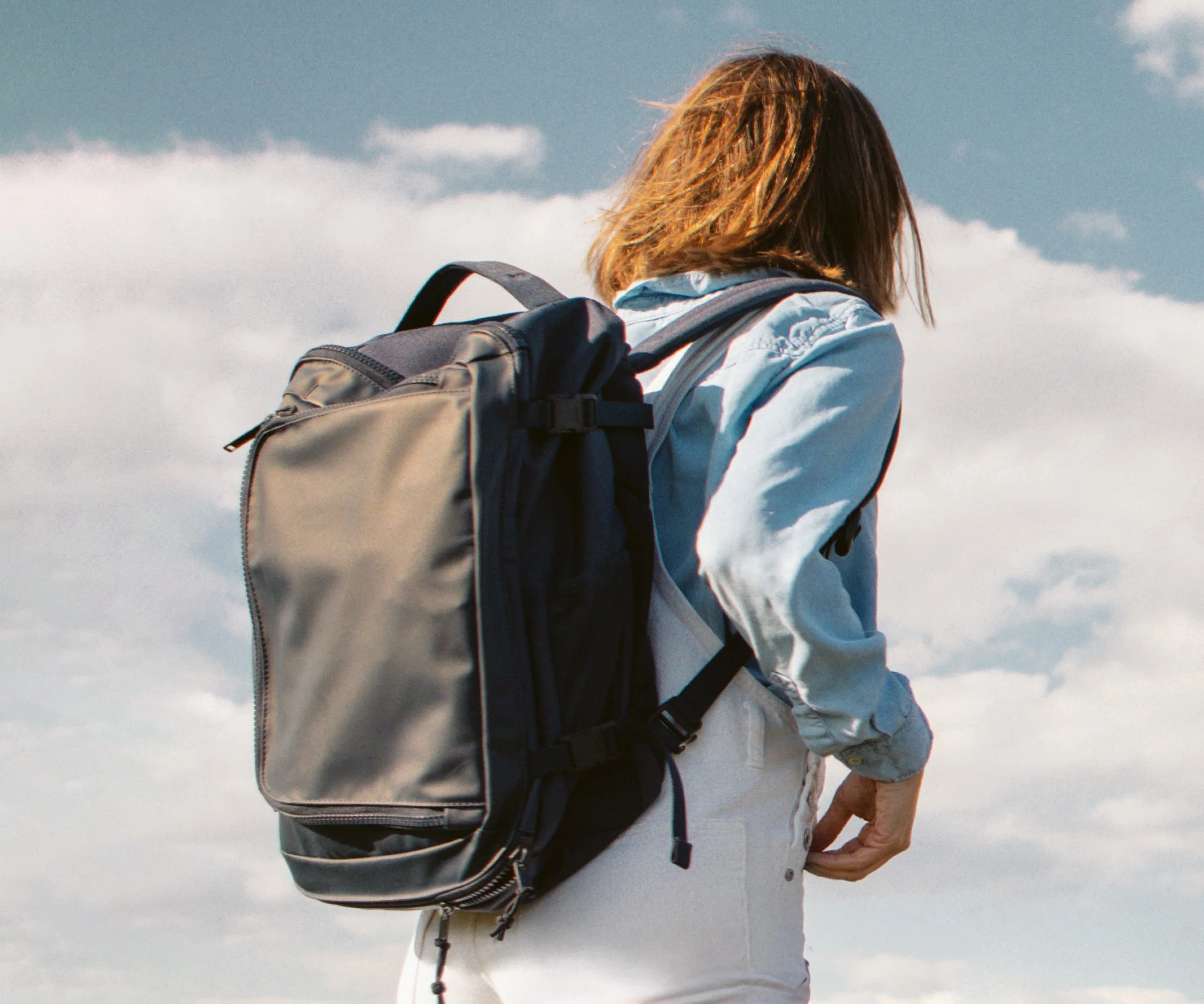 Active Convertible Backpack 25L in Navy Blue - Image 3