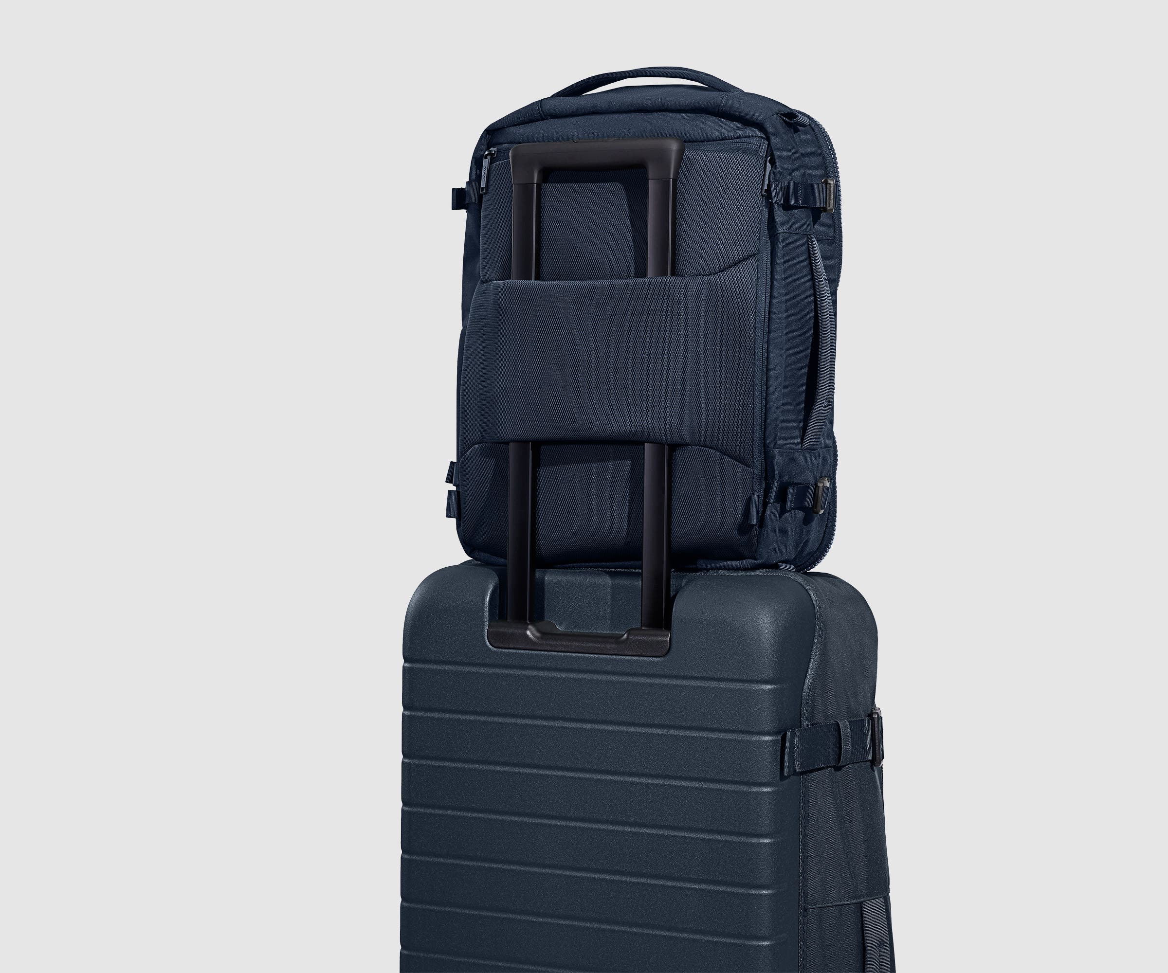 Active Convertible Backpack 25L in Navy Blue - Image 9