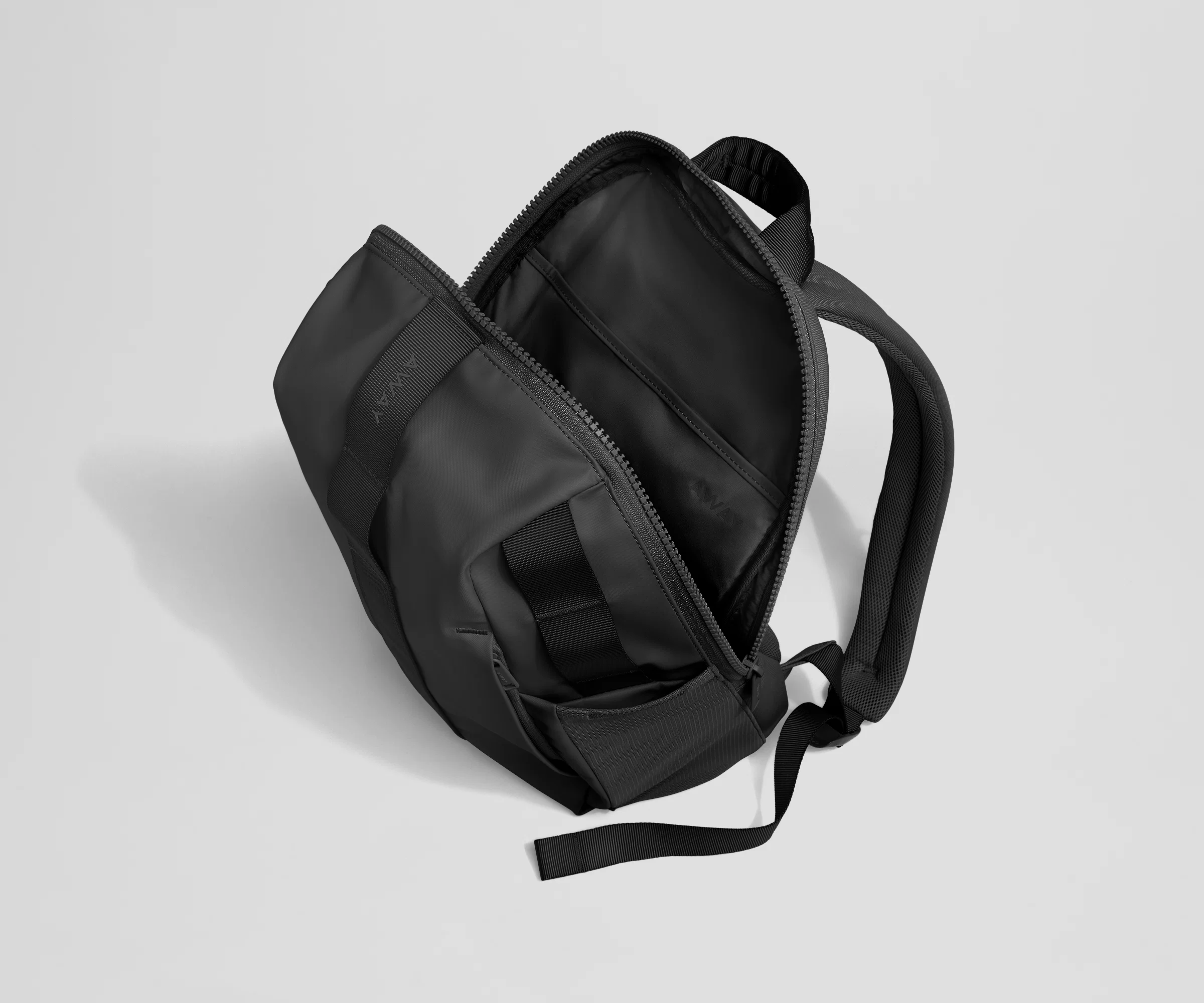 Active Daypack 20L in Jet Black - Image 2