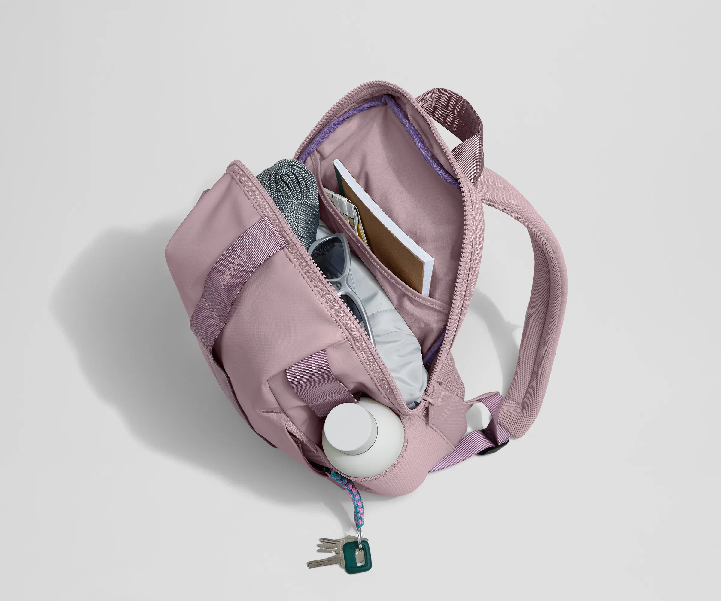 Active Daypack 20L in Meadow Mauve - Image 3