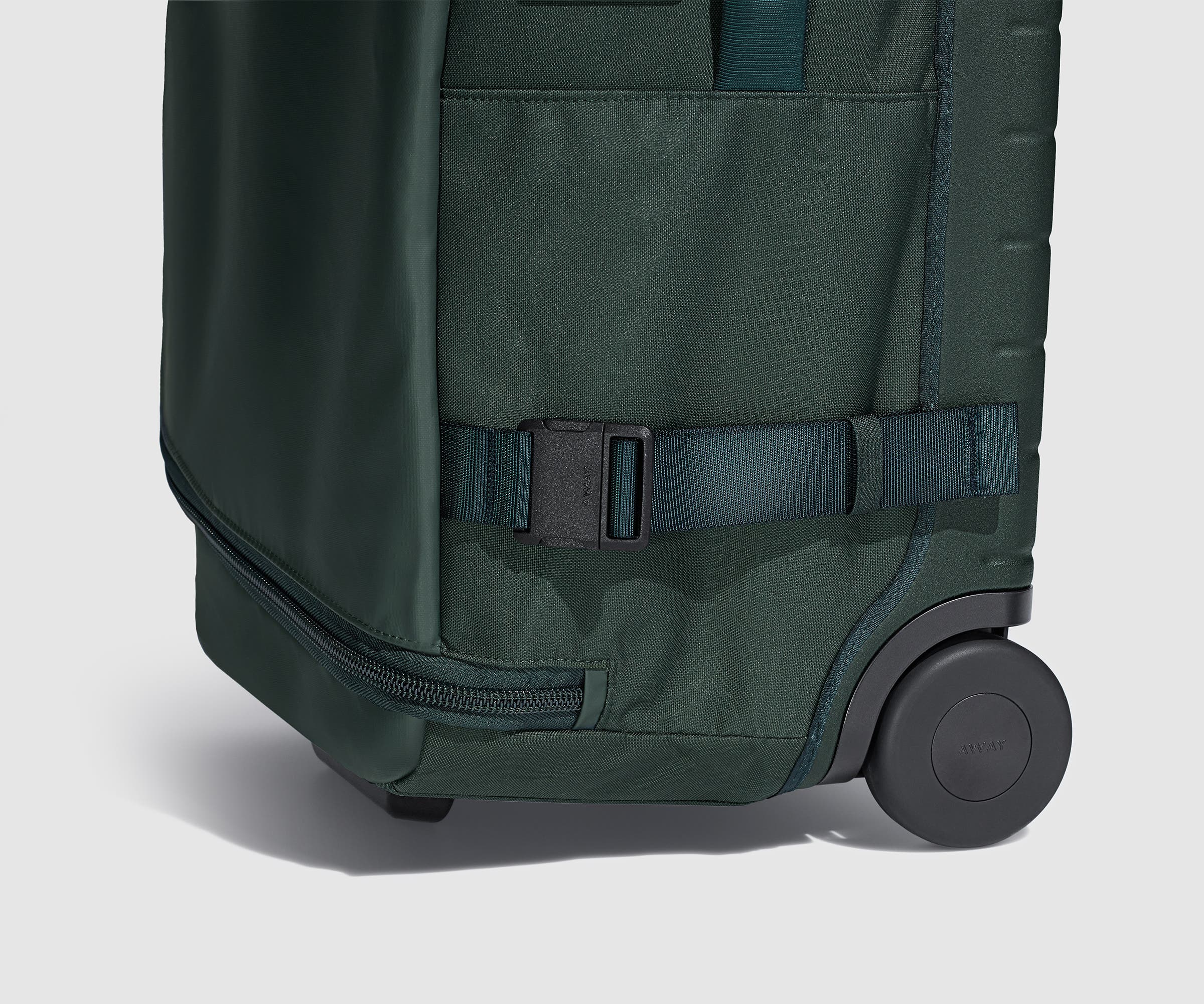 Active Rolling Duffle 85L in Forest Green - Image 8
