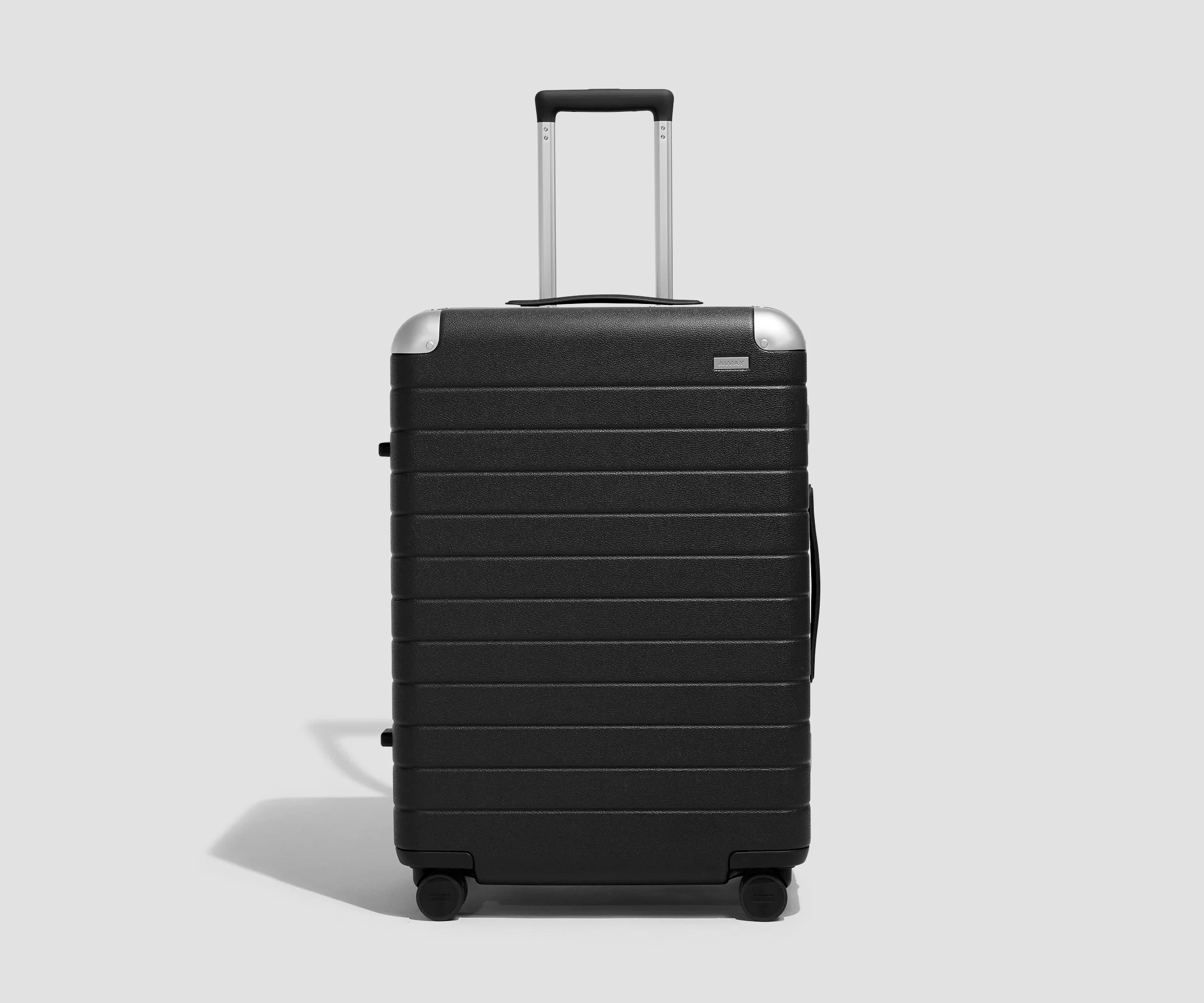 The Aluminum Edge Medium in Jet Black - Image 2