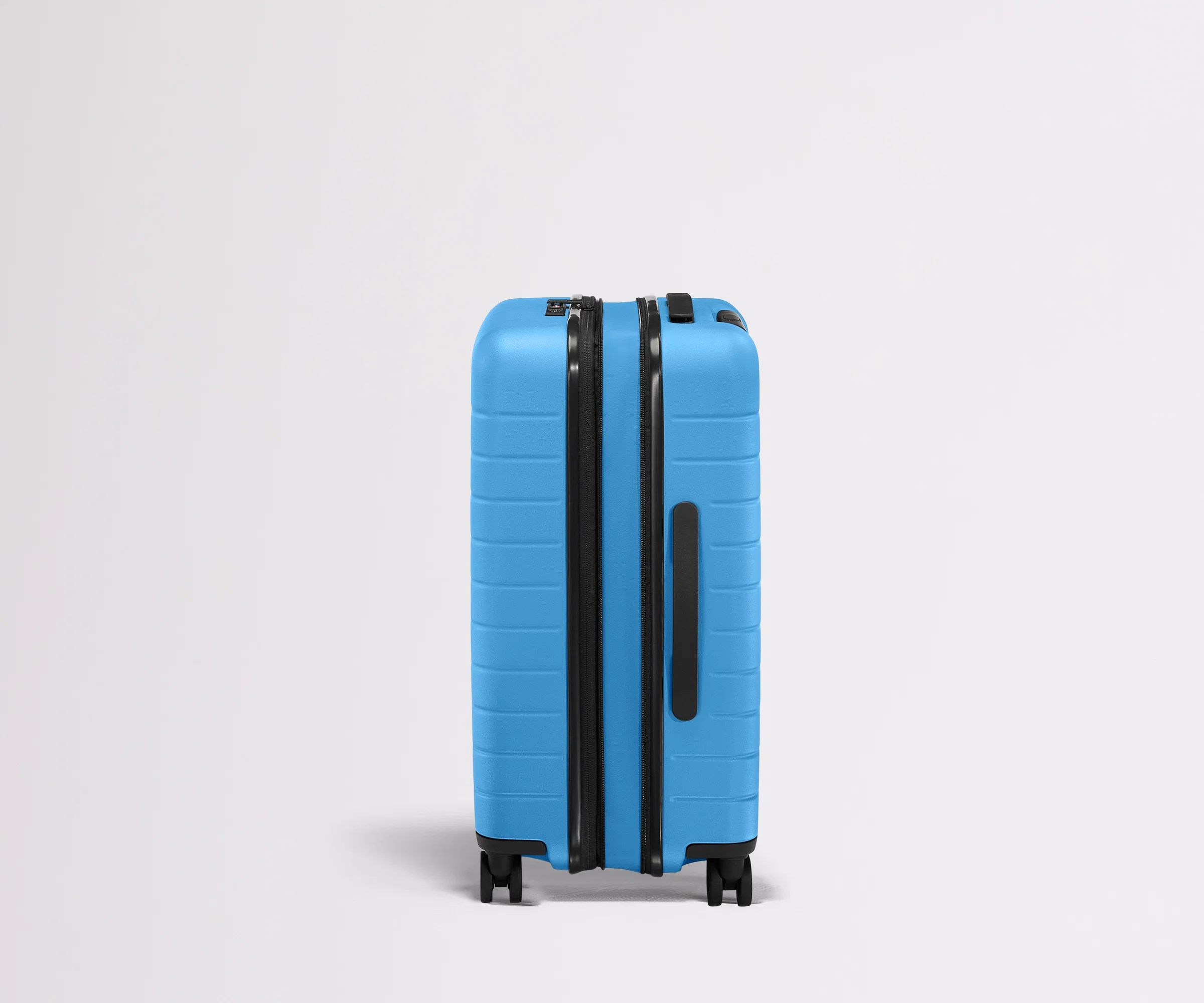The Bigger Carry-On Flex in Splash Blue - Image 3