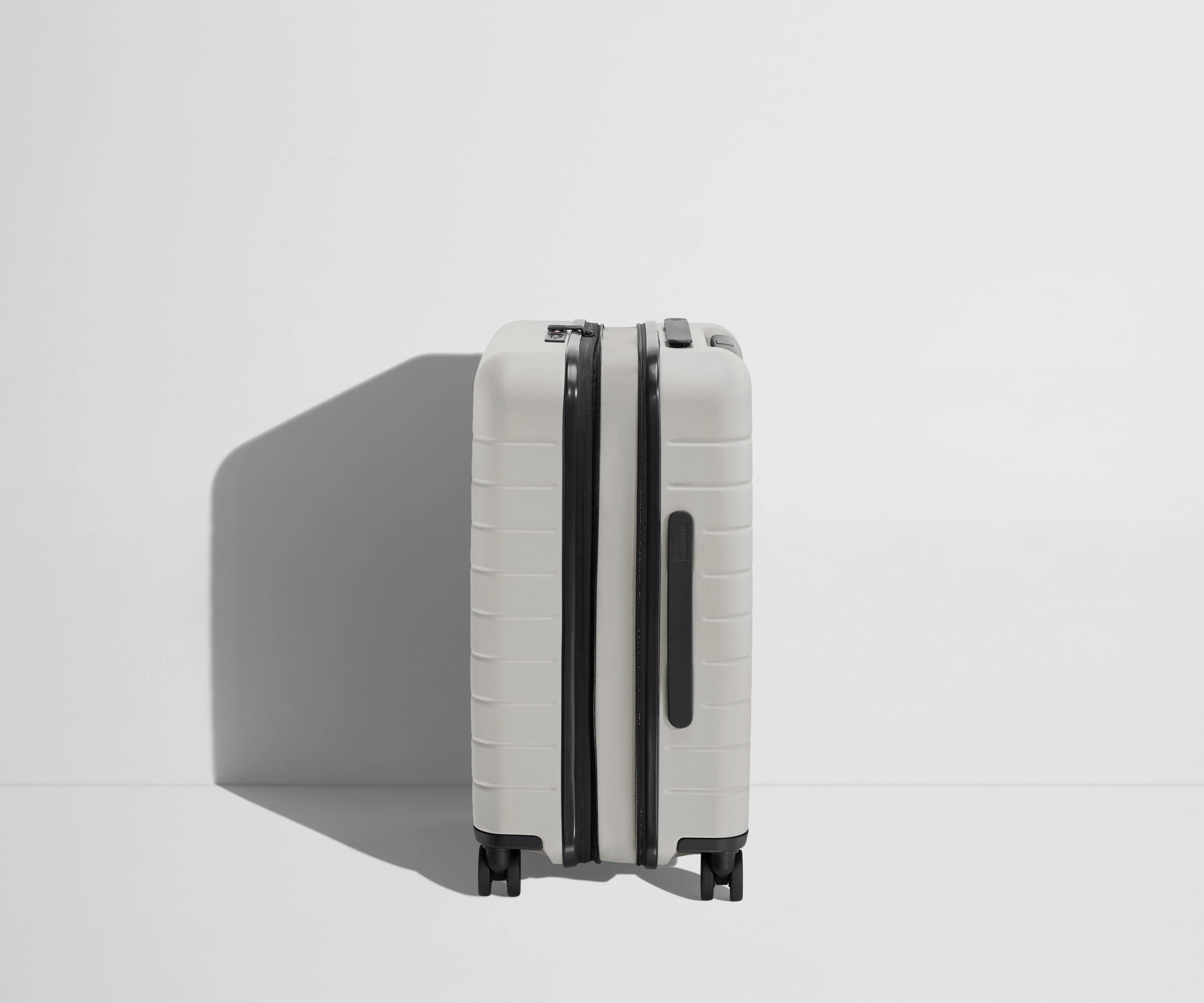 The Carry-On Flex in Cloud Gray - Image 3