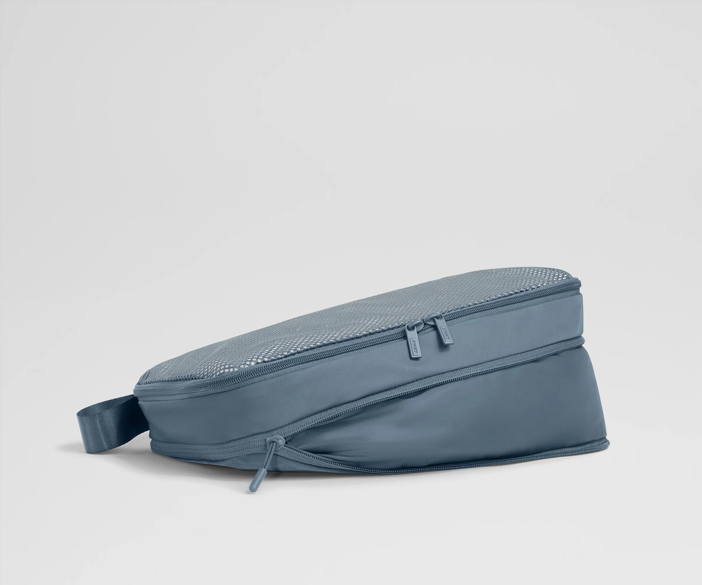 Compression Packing Cubes in Coast Blue - Image 2