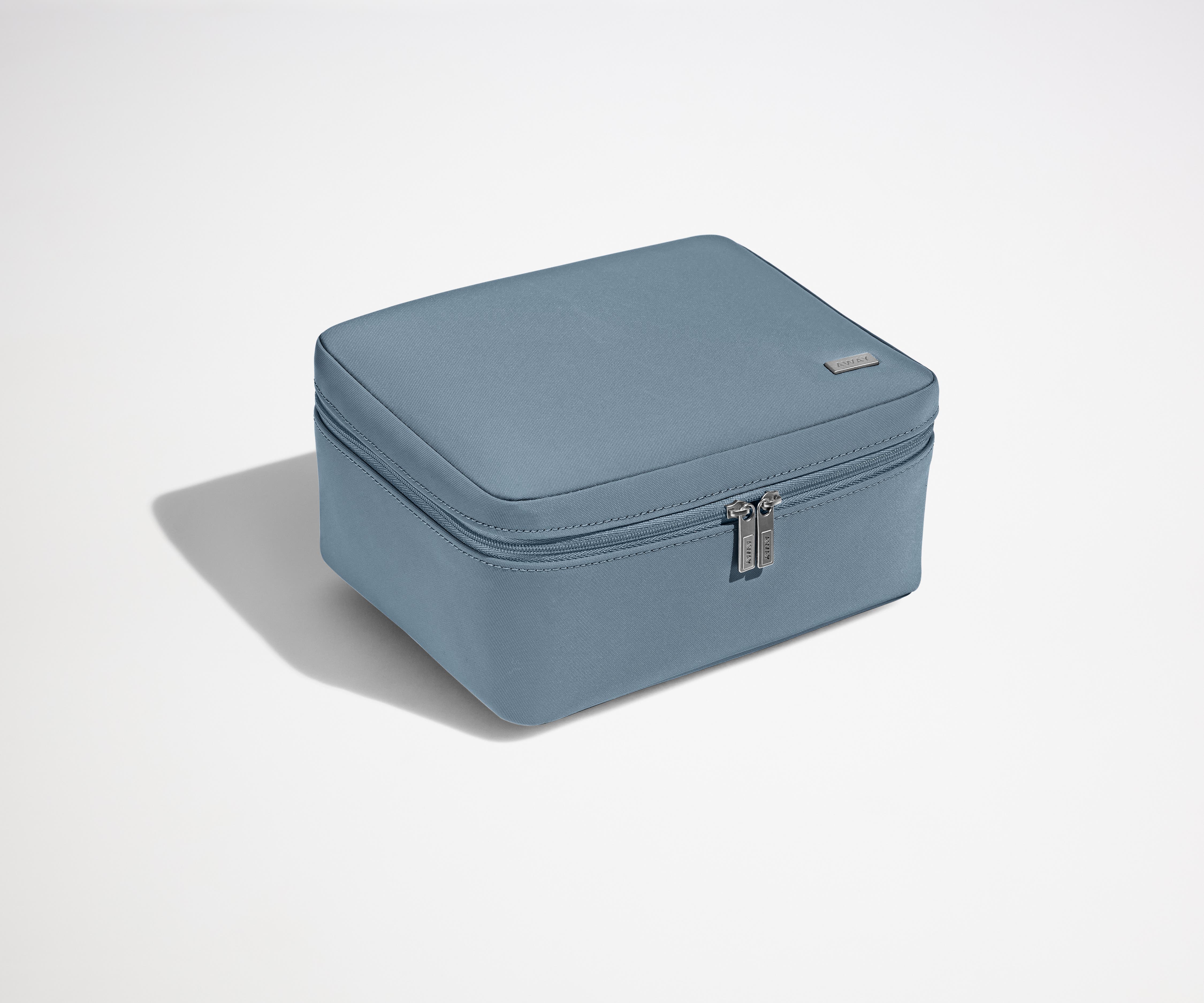 The Cosmetics Bag - Image 4