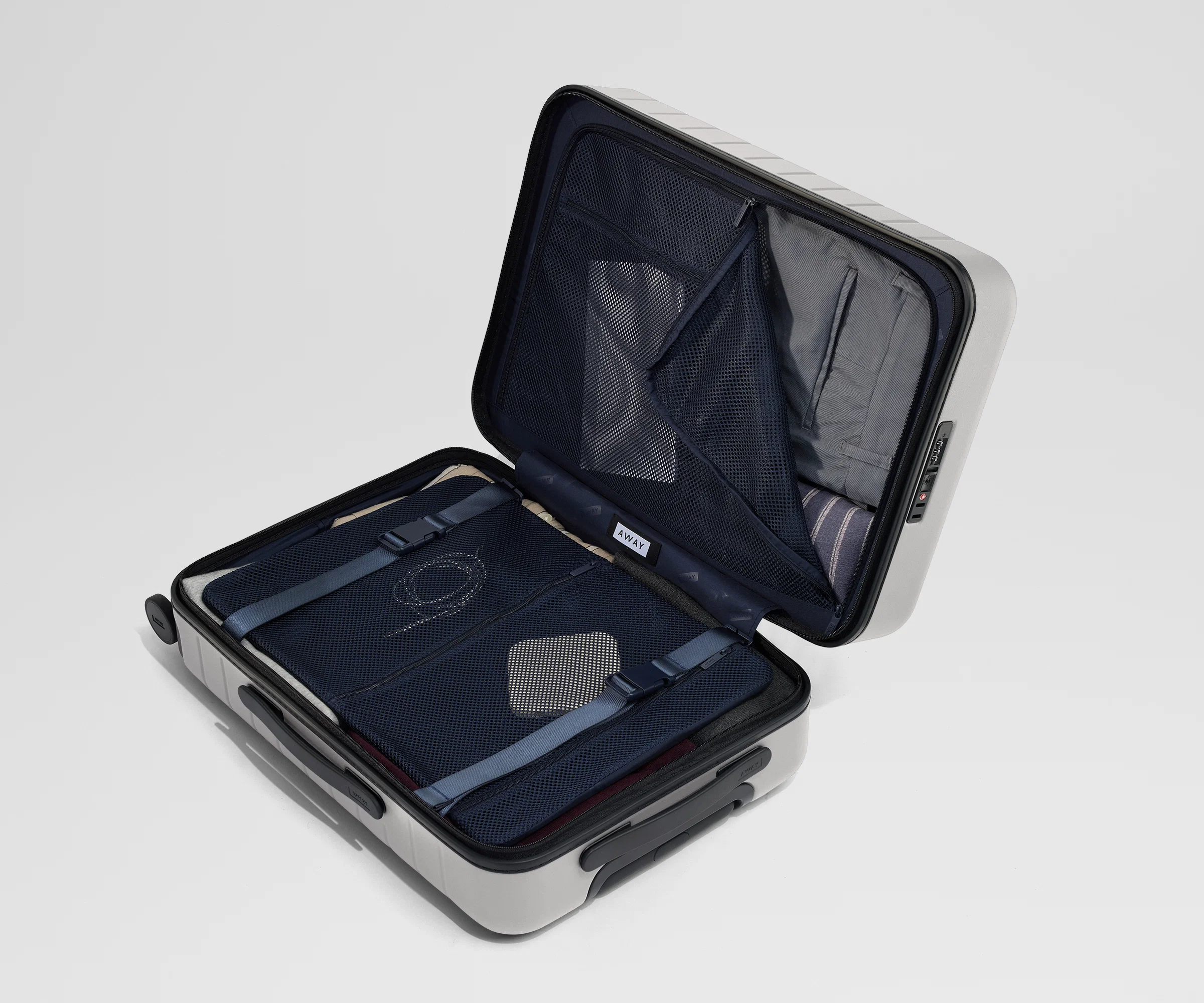 The Executive Carry-On in Cloud Gray - Image 8