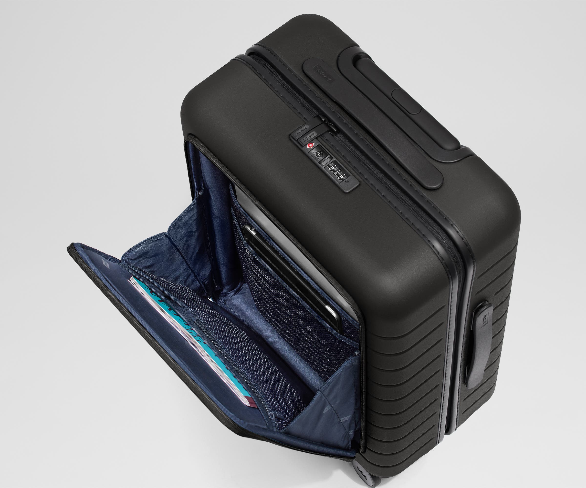 The Executive Bigger Carry-On in Jet Black - Image 7