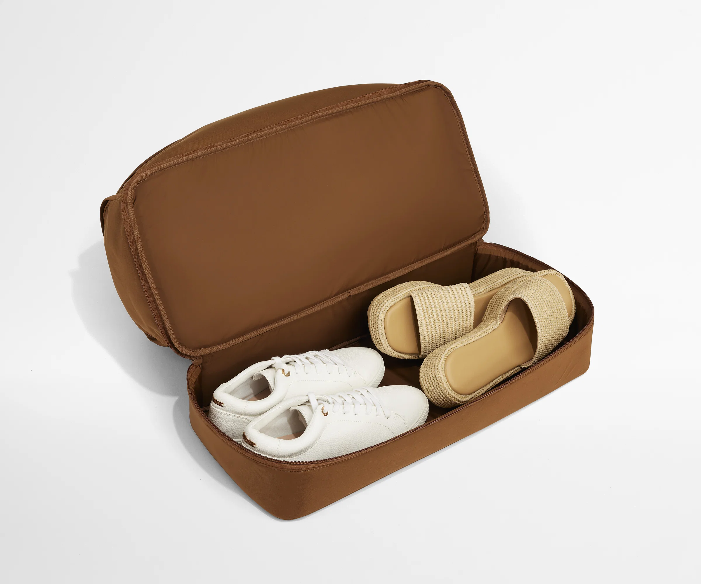 Featherlight Weekender in Amaro Brown - Image 3