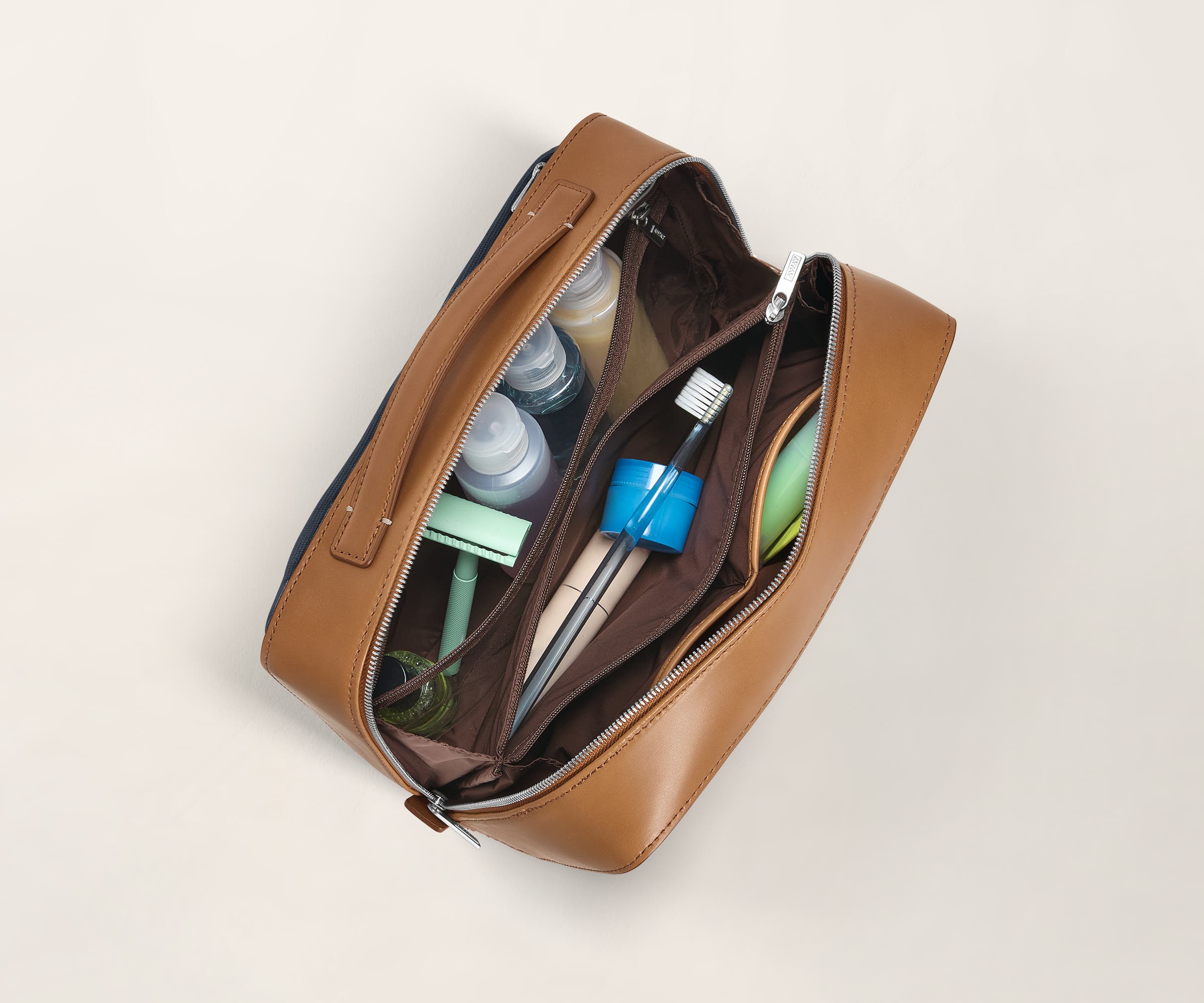 The Large Toiletry Bag in Marine - Image 5