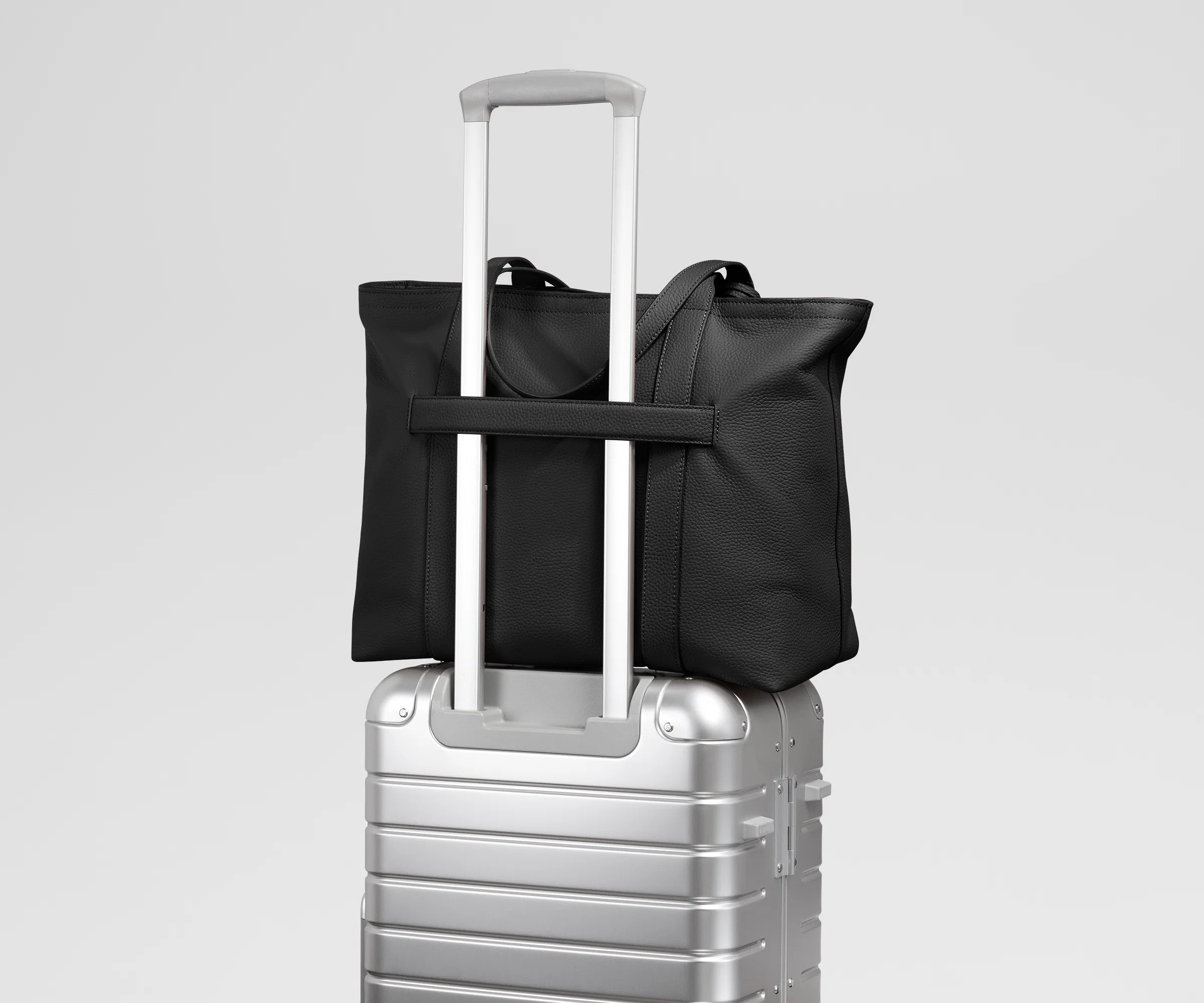 Leather Tote in Jet Black - Image 7