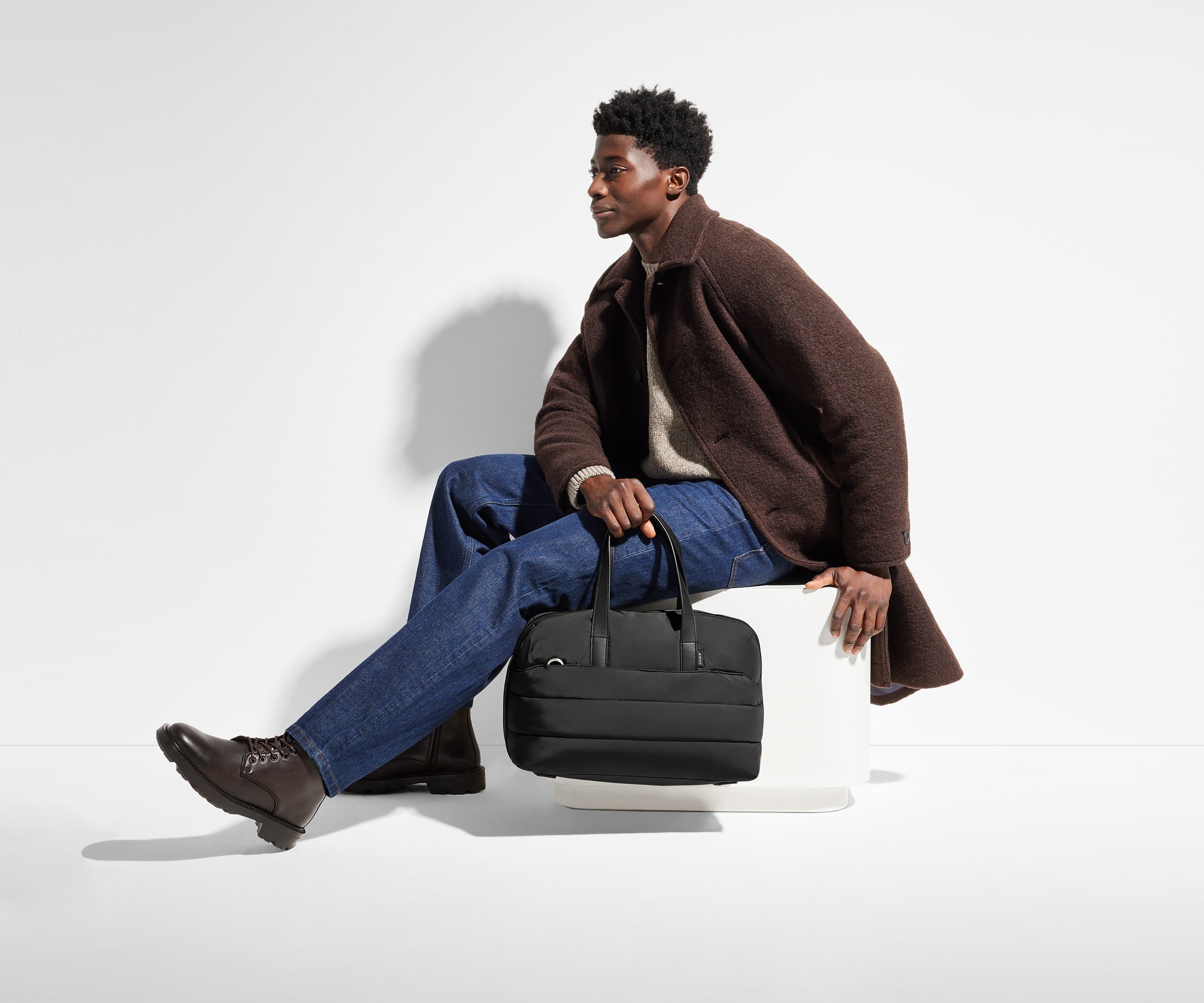 The Quilted Everywhere Bag in Jet Black - Image 5