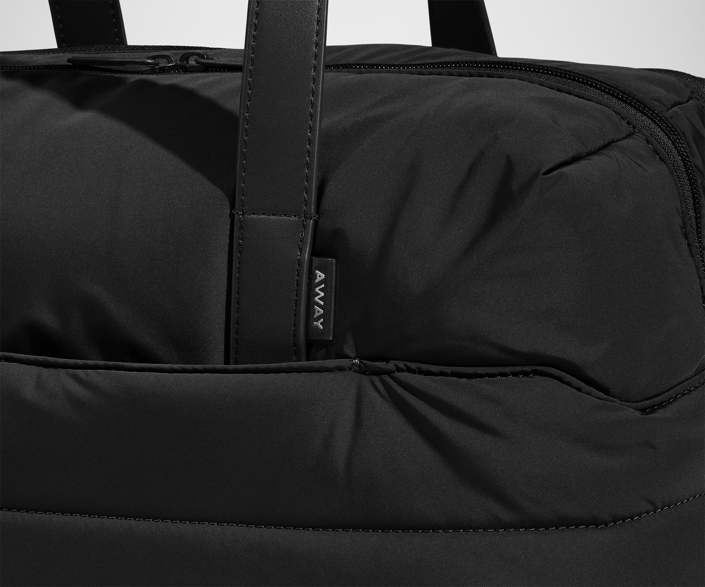The Quilted Everywhere Bag in Jet Black - Image 7