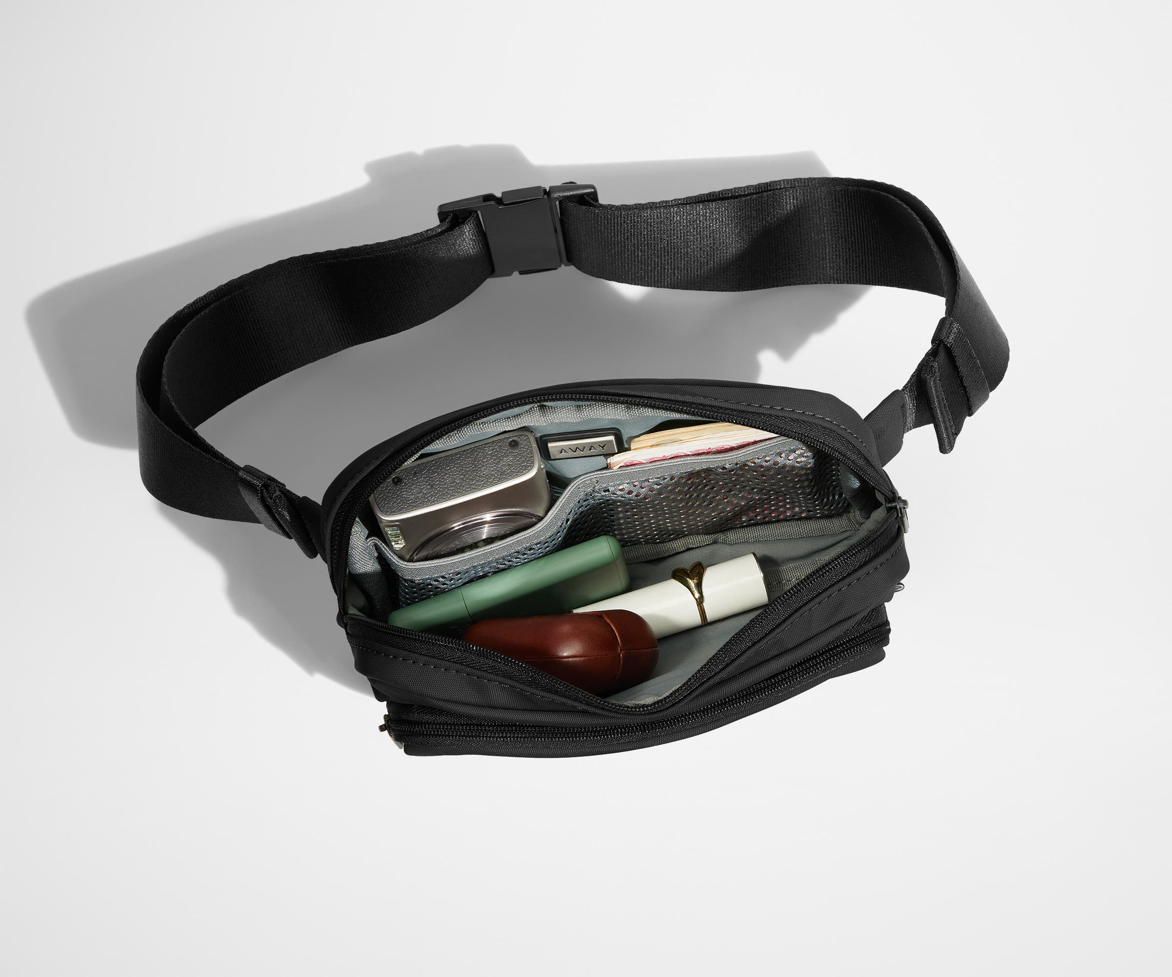 The Small Everywhere Sling Bag in Jet Black - Image 3