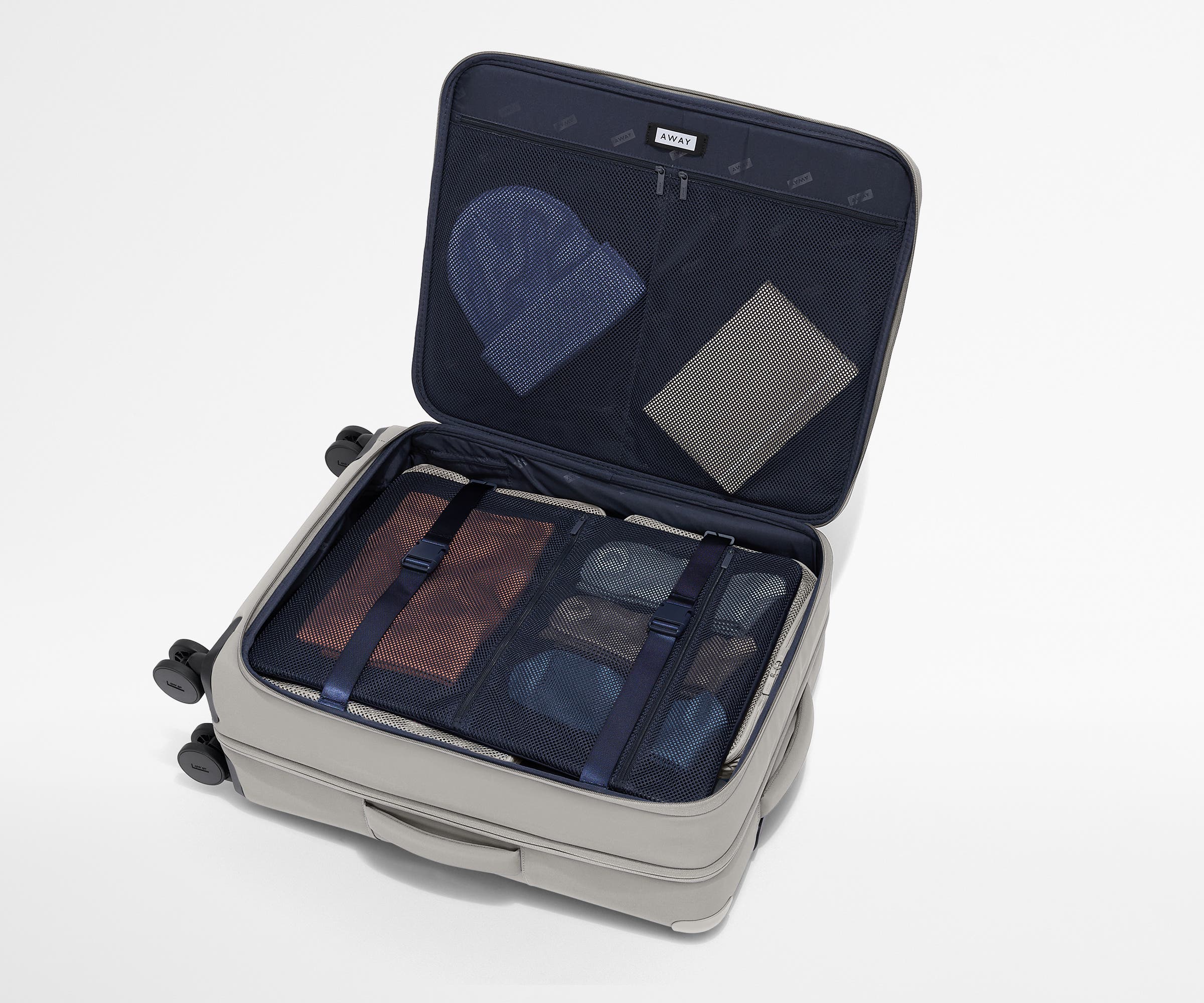 Softside Medium in Cloud Gray - Image 5
