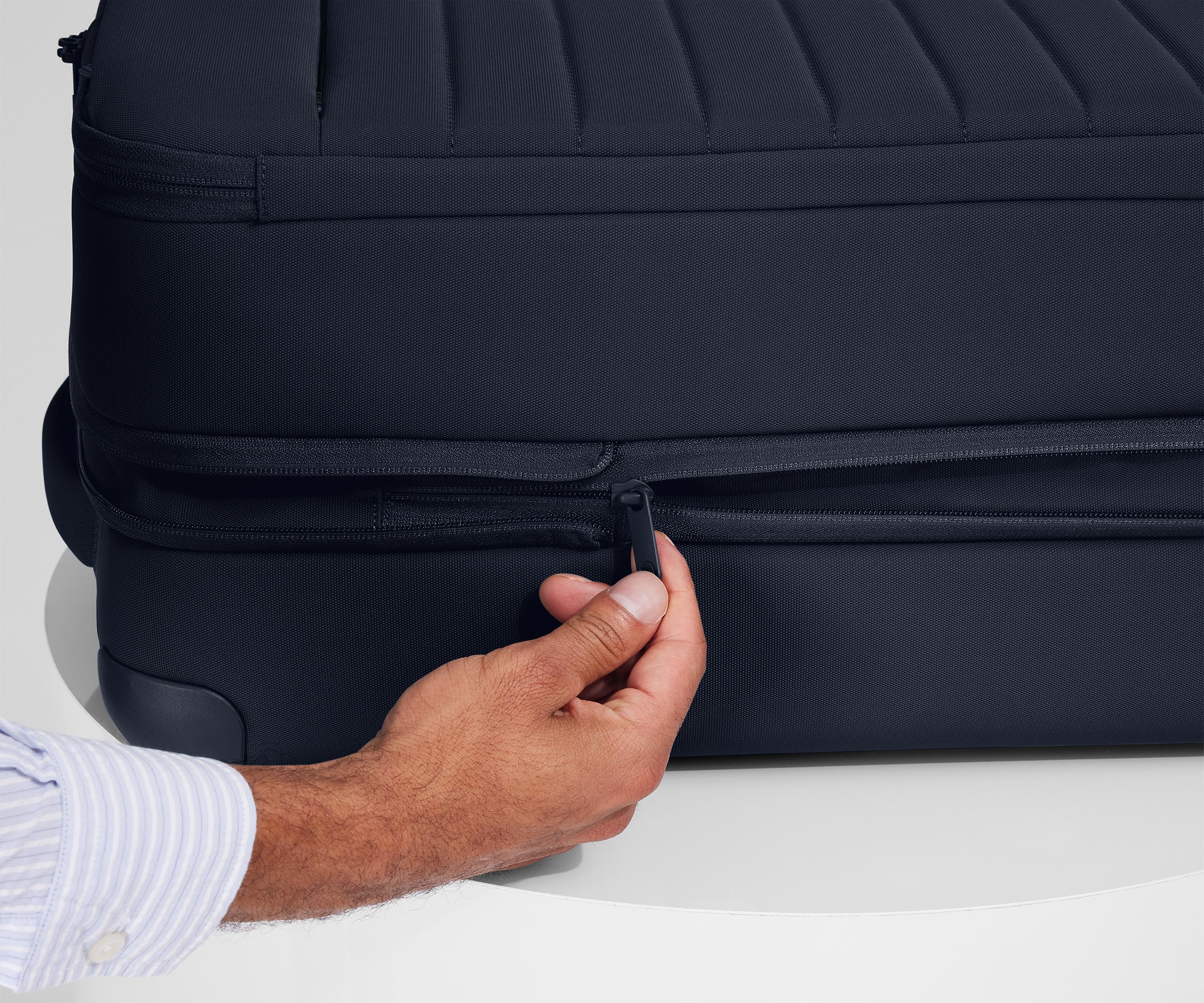 Softside Medium in Navy Blue - Image 6