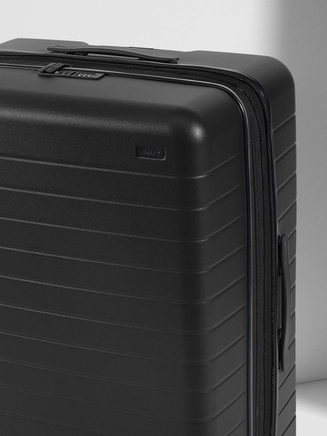 The Large Flex in Jet Black (DTM) - Image 38