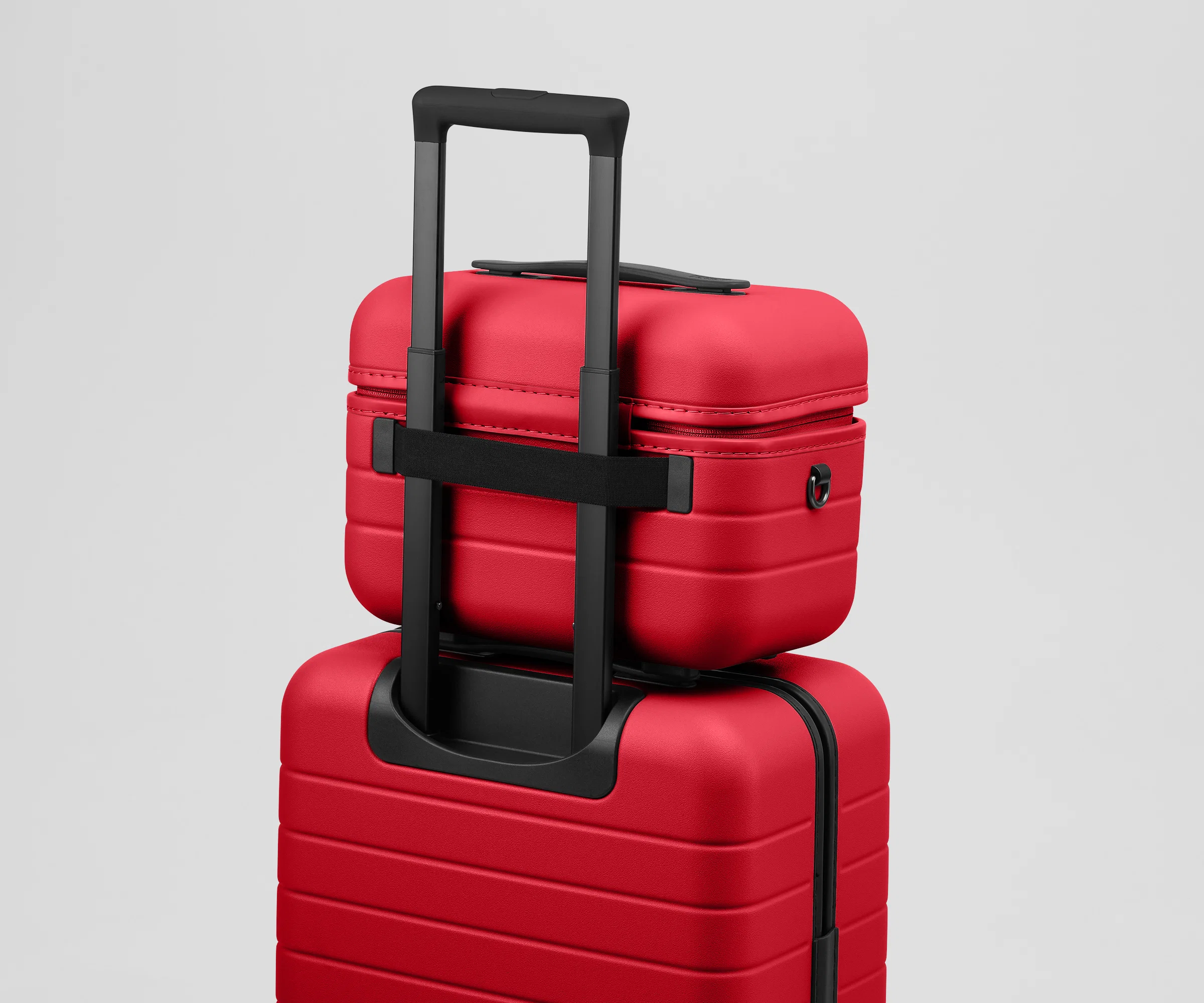 The Train Case in Cherry Red - Image 9