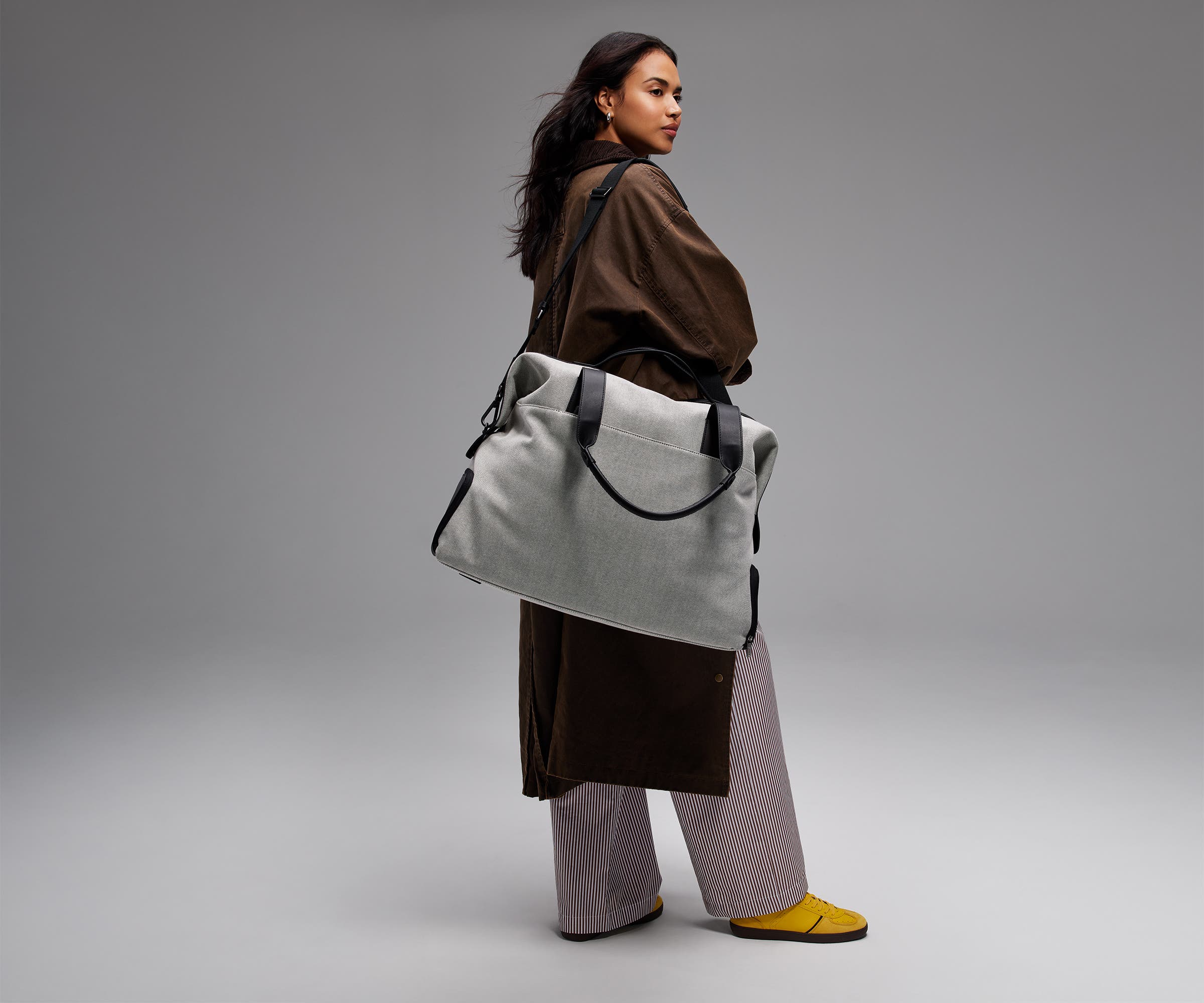 Transit Canvas Weekender in Transit Canvas Black - Image 2