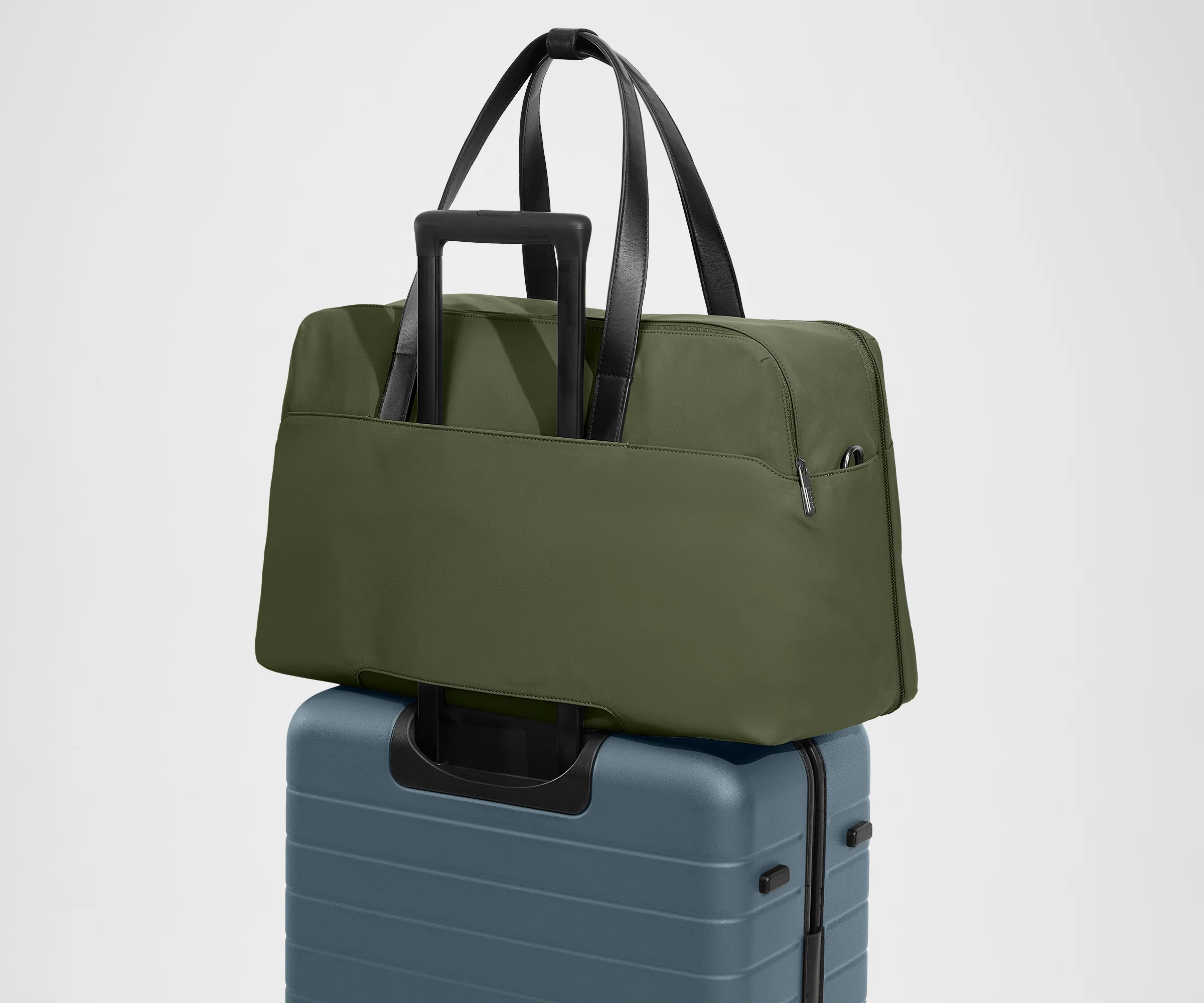 The Weekender in Olive Green - Image 7